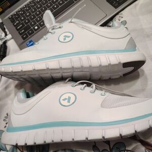 Women's Orthopedic ,Diabetic Shoes.  8.5WW White and Teal  Athletic Shoes.